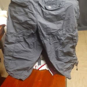 Calvn klein cargo capris
